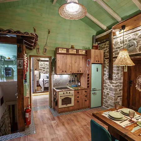 Archontiko Theofanous Πανσιόν Τρίκαλα