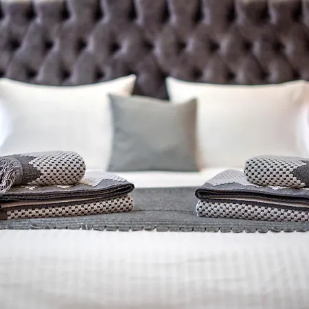 Πανσιόν Archontiko Theofanous