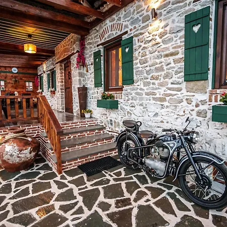 Archontiko Theofanous 3* Tríkala