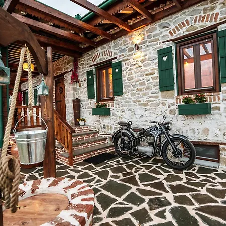 Archontiko Theofanous Maison d'hôtes Tríkala